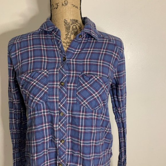 ABercrombie and Fitch blue flannel button shirt - Picture 2 of 5